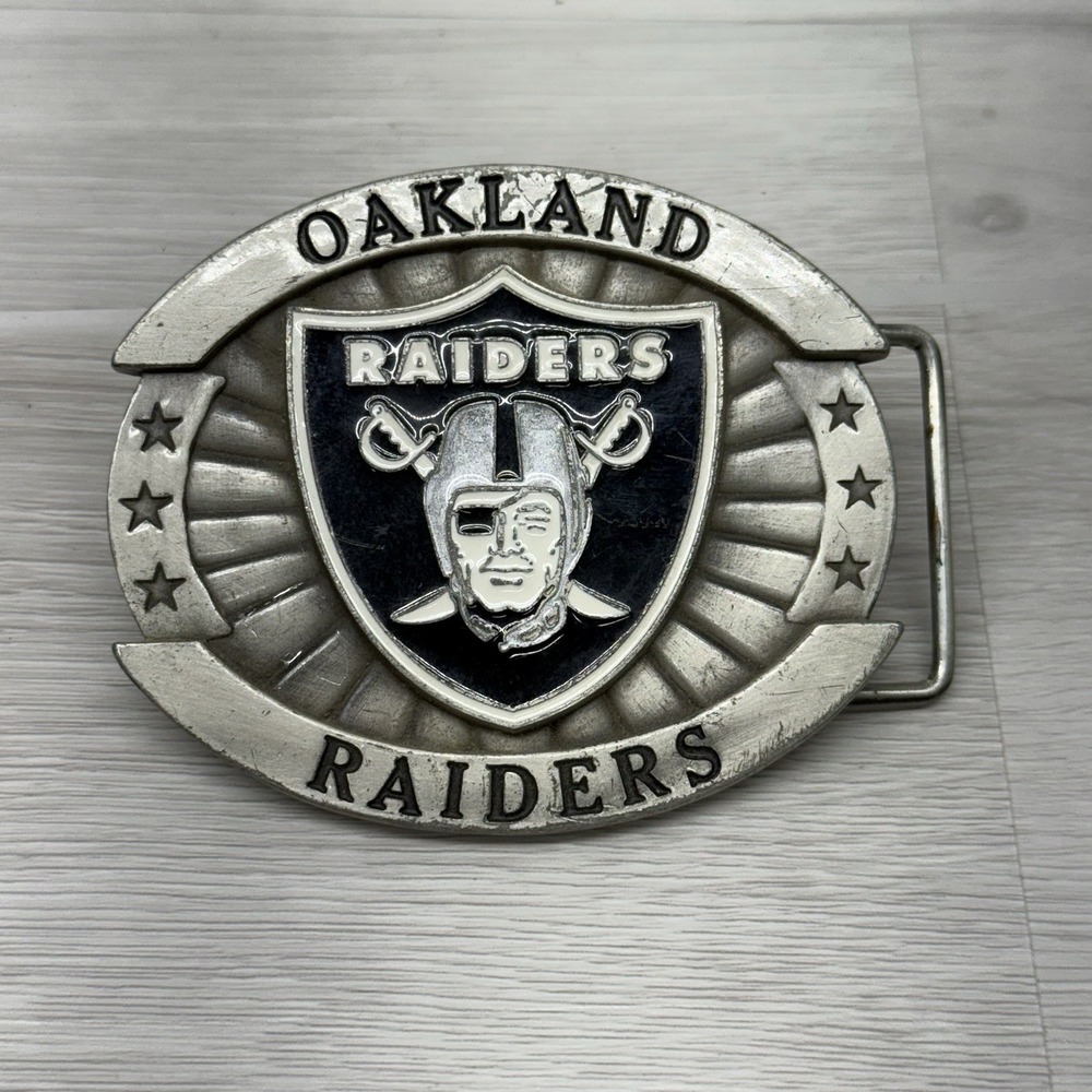 Vintage 2004 Siskiyou Sports Oakland Raiders Official Belt Buckle OFB 125 Silver